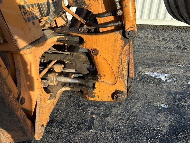 1976-case-580c-image-23