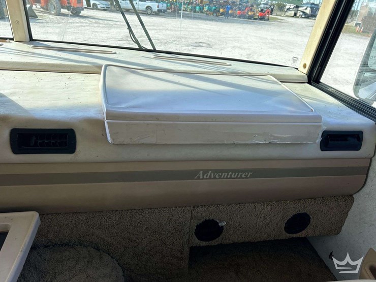 2004-winnebago-adventurer-38g-38ft.-class-a-motorhome-image-20