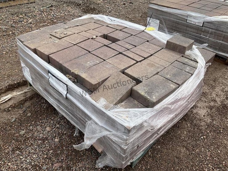 pallet-of-stone-pavers-image-3