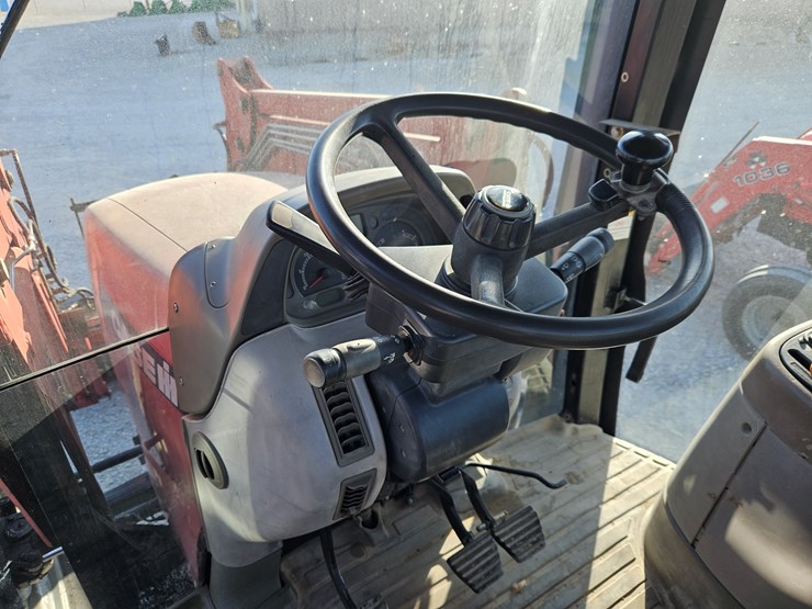 case-ih-mxu110-image-19