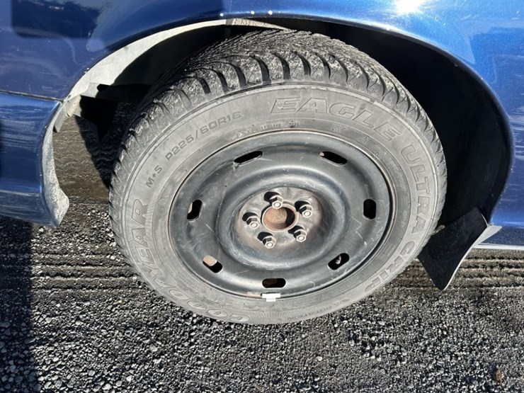 2004-ford-crown-victoria-sedan-image-29