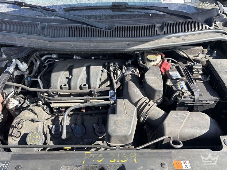 2016-ford-explorer-image-7