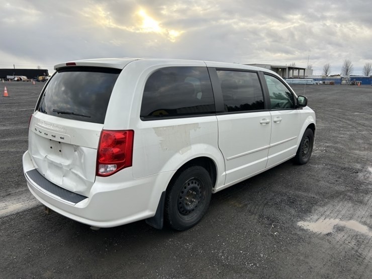 2011-dodge-grand-caravan-image-5