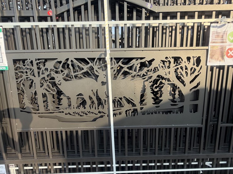 #8082-•-1-set-|-metal-driveway-gate,-deer-motif-image-7
