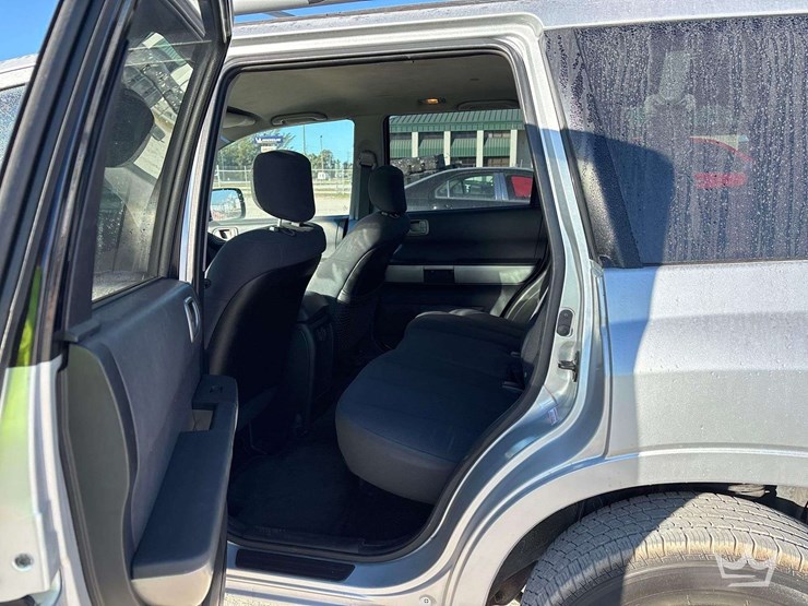 2004-mitsubishi-endeavor-image-15