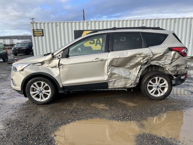 ford-escape-se-image-7