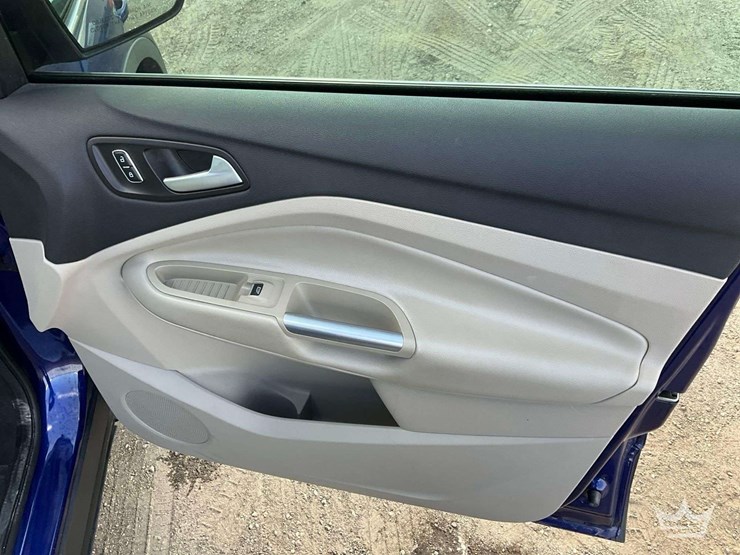 2016-ford-escape-image-22