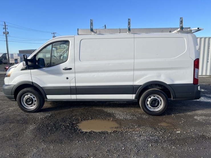 2016-ford-transit-image-7