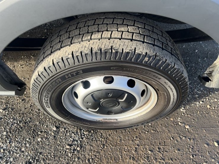 2016-ford-transit-image-13