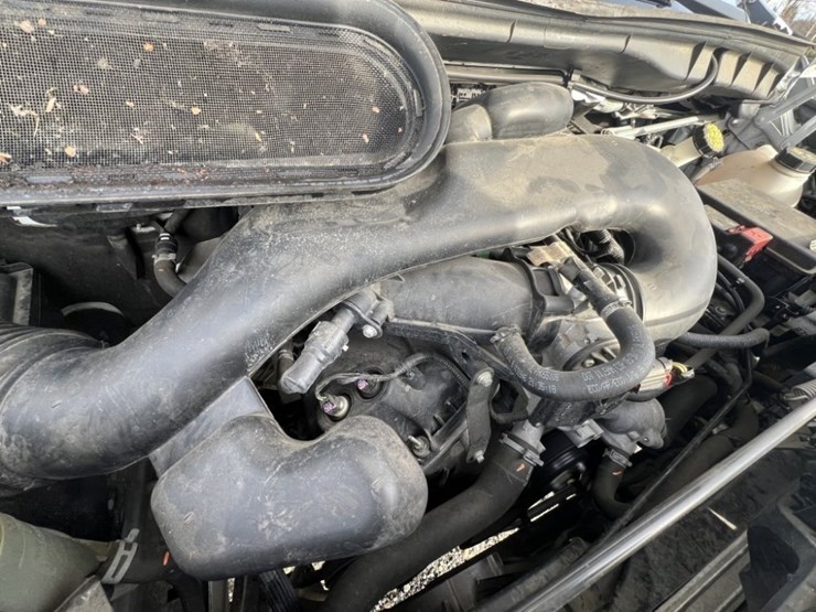 2017-ford-transit-image-12