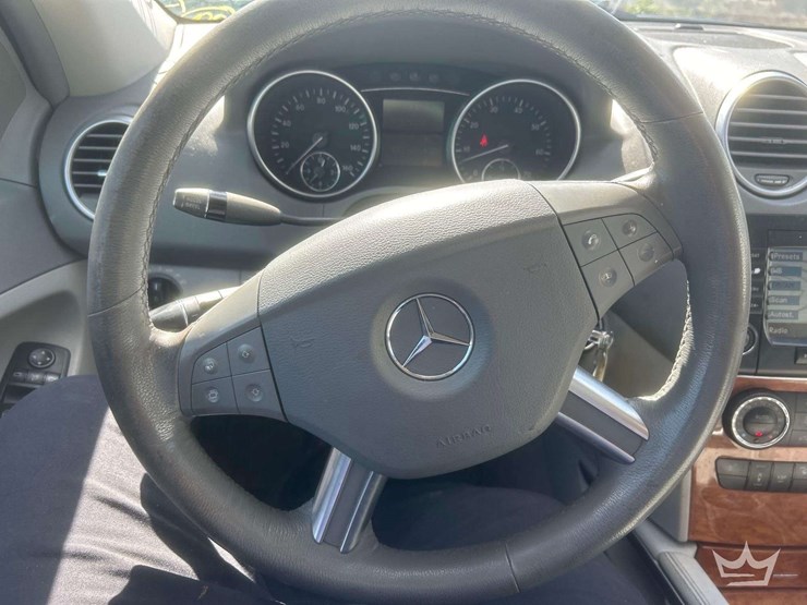 2006-mercedes-benz-ml350-image-12