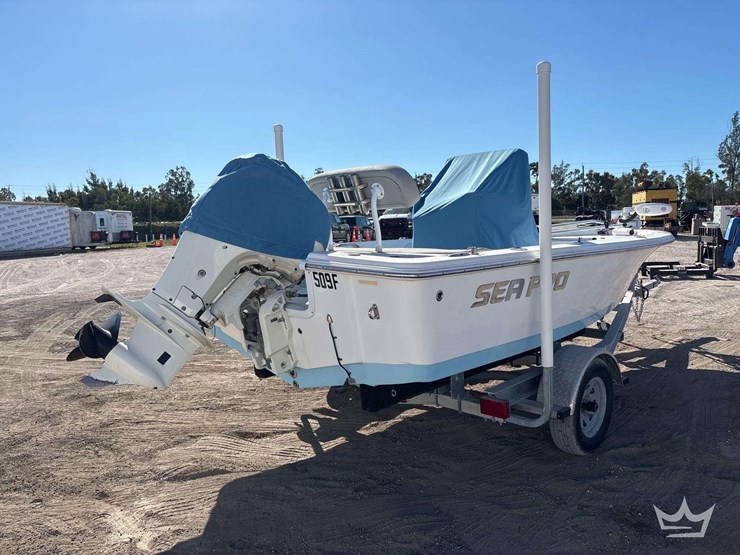 2018-sea-pro-boat-with-14ft.-s/a-magic-tilt-boat-trailer-image-4