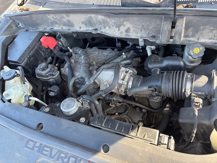 2010-chevrolet-traverse-image-12