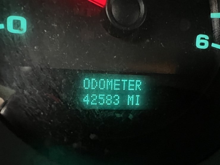 2012-gmc-sierra-utility-truck-image-24