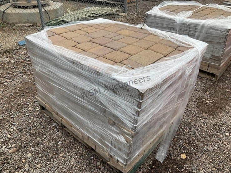 pallet-of-stone-pavers-image-3