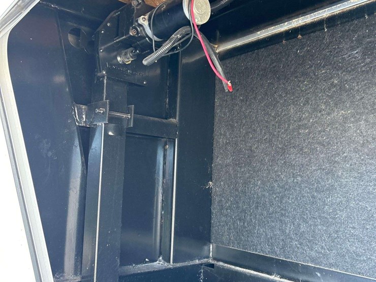 2013-keystone-laredo-la329re13-37ft.-t/a-fifth-wheel-travel-trailer-image-44