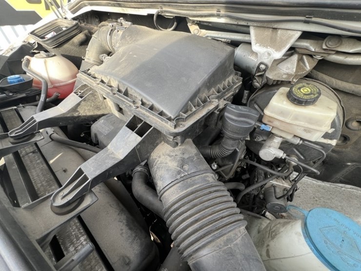 2016-mercedes-benz-sprinter-2500-image-11