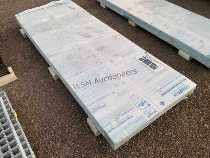 (20)-35in-x-8ft-polycarbonate-panels-image-3