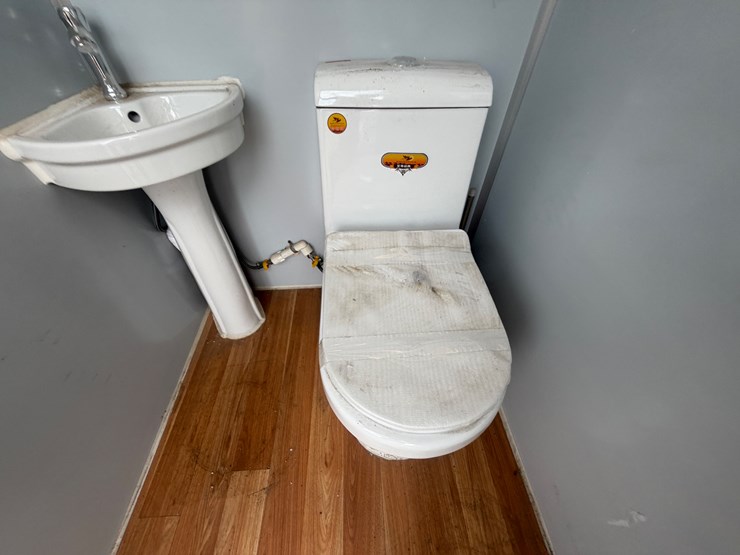 #8067-•-single-stall-portable-toilet-sink-|-grain-look-image-10