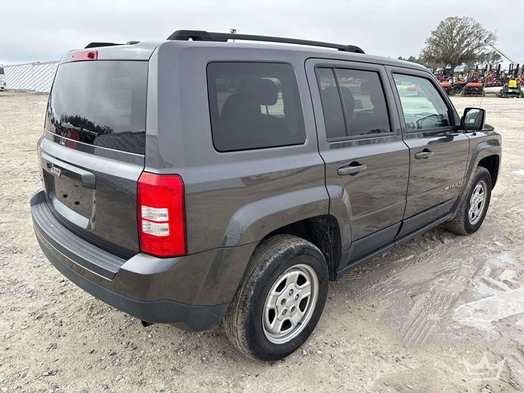 2017-jeep-patriot-image-3