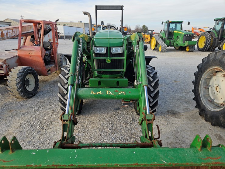 john-deere-6115d-image-4