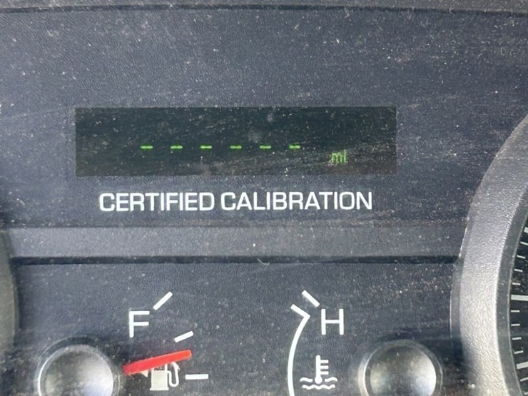 2007-ford-crown-victoria-sedan-image-18