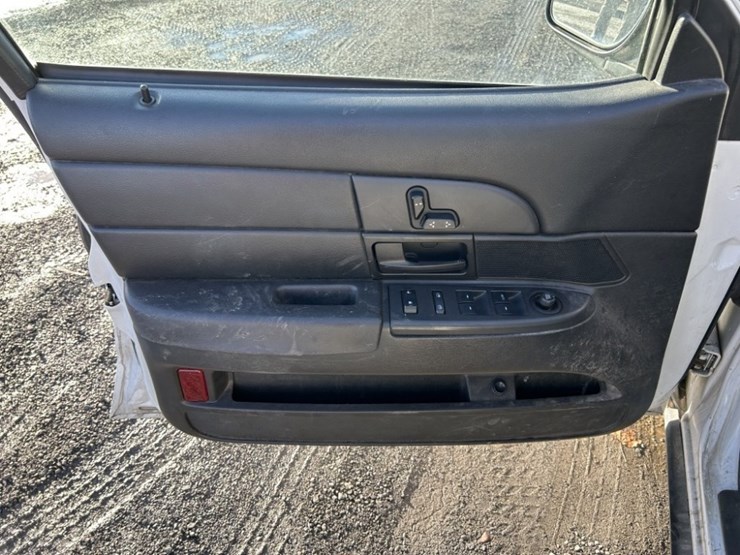 2009-ford-crown-victoria-sedan-image-21