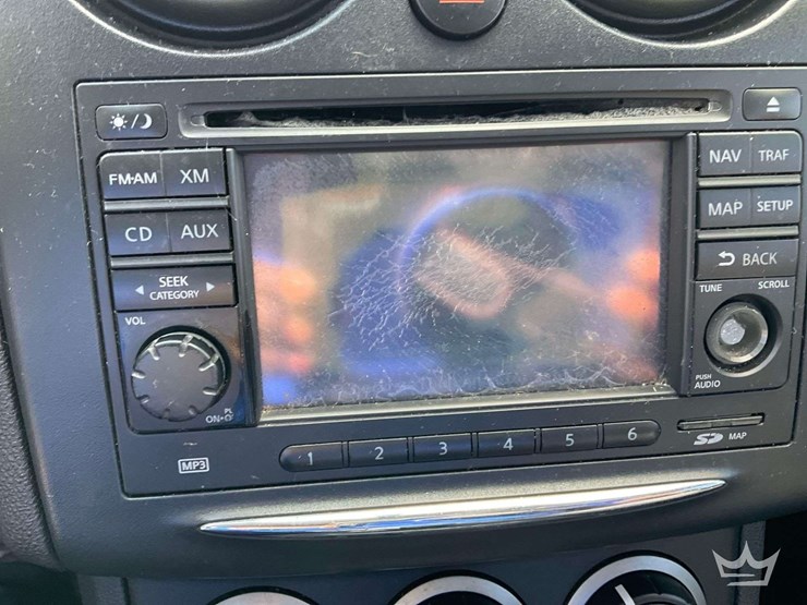 2011-nissan-rogue-image-18