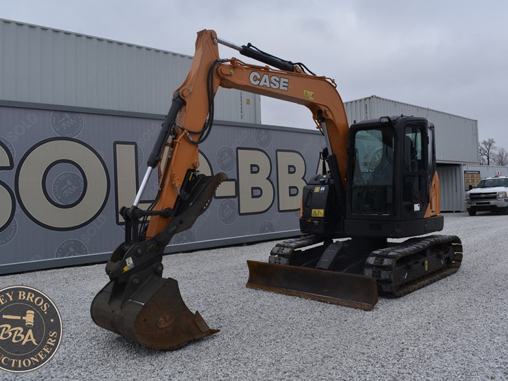 2022-case-cx75csr-image-1