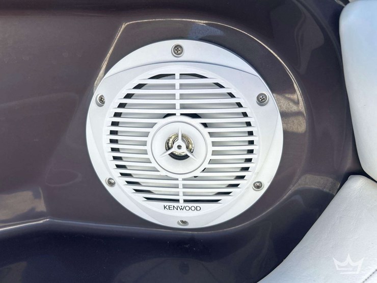 2008-regal-2565-express-cruiser-boat-with-t/a-continental-boat-trailer-image-48