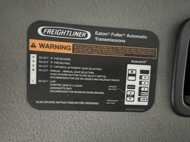 2012-freightliner-m2-bucket-truck-image-37