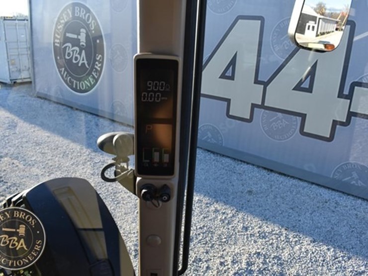 easy-man-livestock-chute-38999-image-101