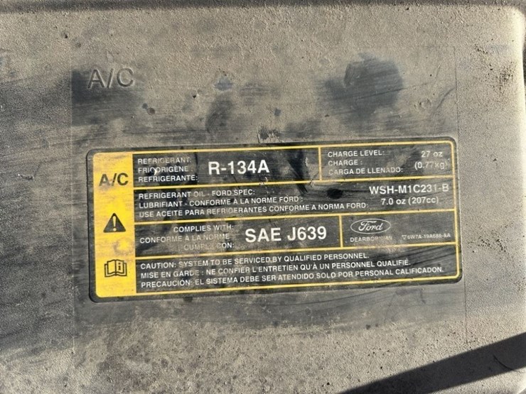 2009-ford-crown-victoria-sedan-image-39