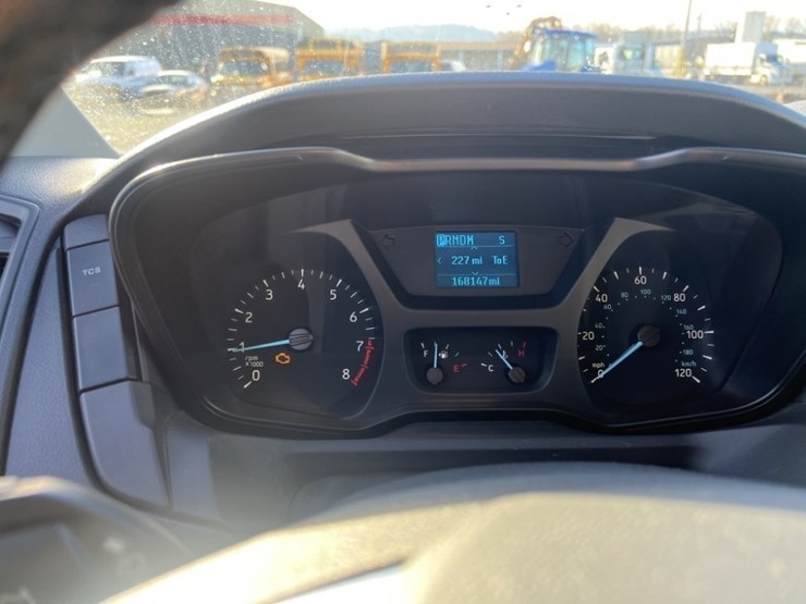 2016-ford-transit-image-22