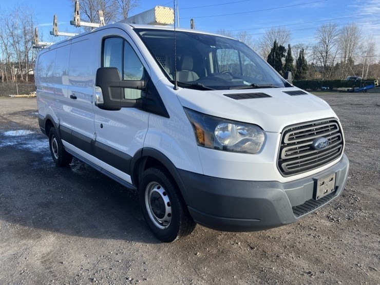 2016-ford-transit-image-2