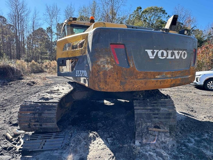 2013-volvo-ec220dl-image-7