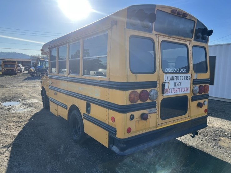 2008-ford-e350-sd-image-6