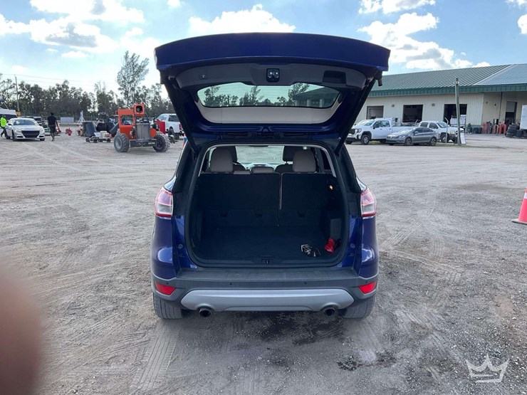 2016-ford-escape-image-32