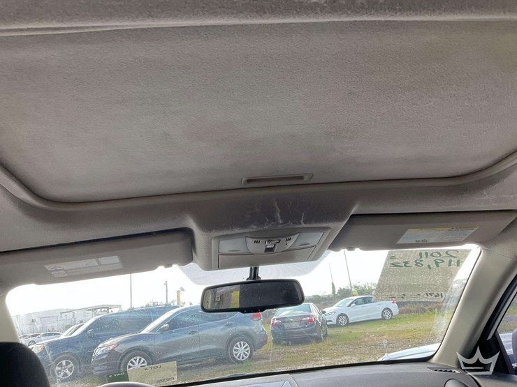 2011-nissan-rogue-image-26