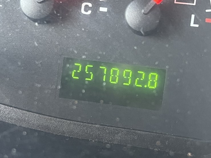 2004-ford-e350-sd-image-31