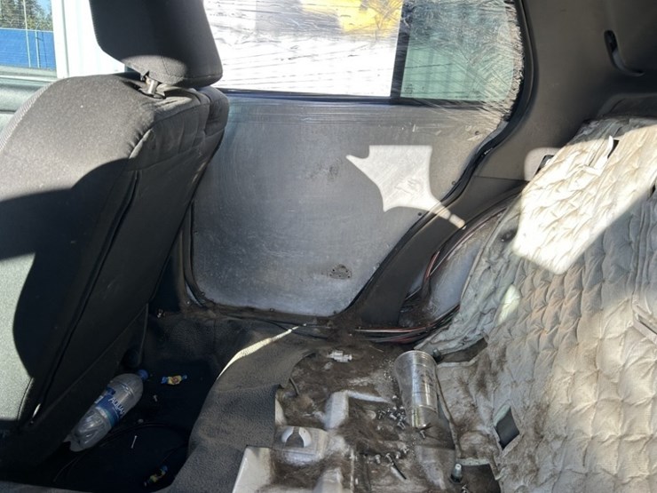 2009-ford-crown-victoria-sedan-image-31