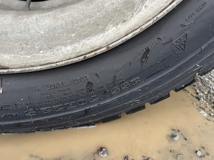 2012-freightliner-m2-bucket-truck-image-15