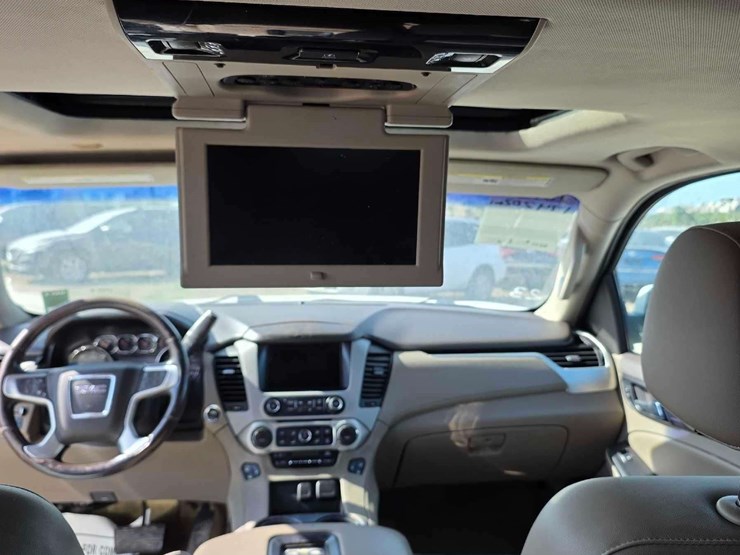 2015-gmc-yukon-xl-image-19