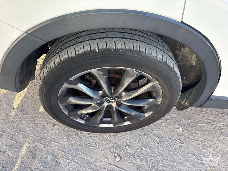 2014-mazda-cx9-image-21