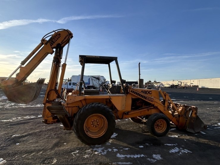 1976-case-580c-image-6