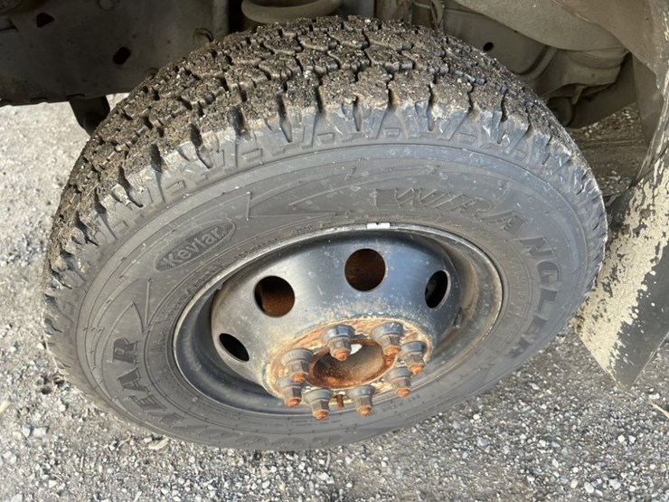 2004-ford-e350-sd-image-14