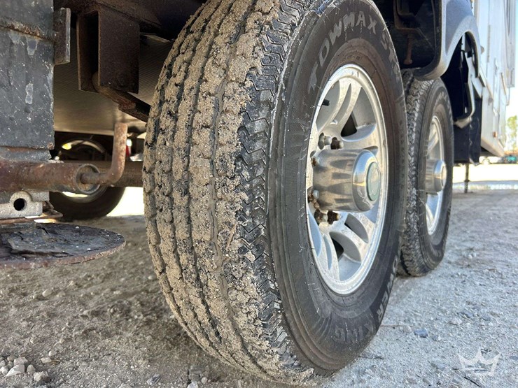 2013-keystone-laredo-la329re13-37ft.-t/a-fifth-wheel-travel-trailer-image-63