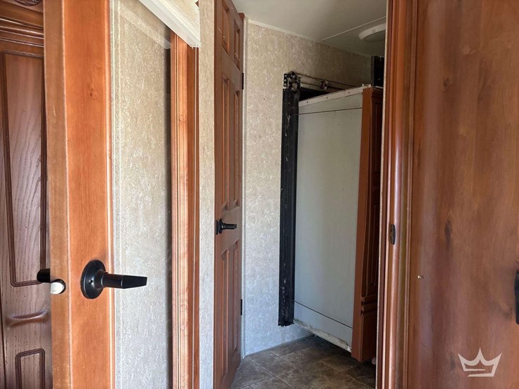 2011-open-range-424rls-42ft.-5th-wheel-t/a-travel-trailer-image-10