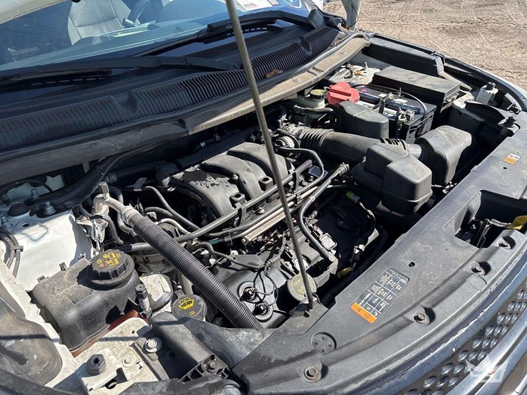 2015-ford-explorer-image-7