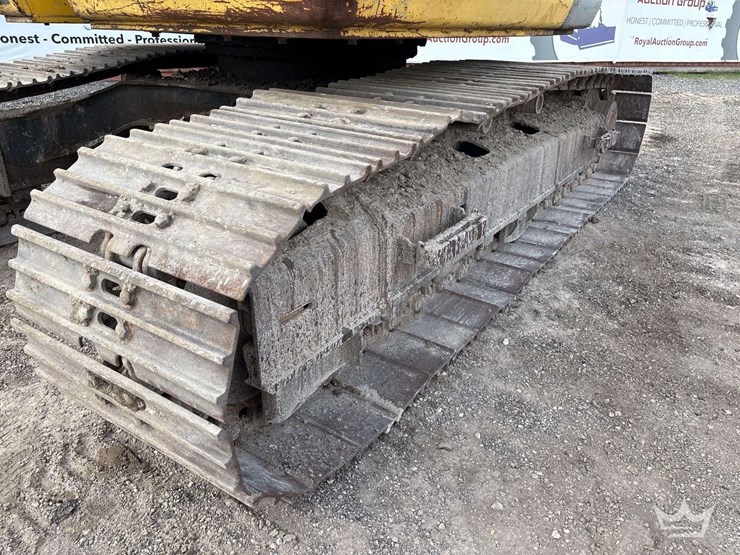 2005-kobelco-135sr-image-32